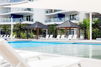 oaks hervey bay resort and spa