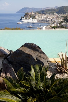 hotel villa enrica aeolian charme