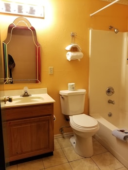 Sea-Tac Crest Motor Inn,,1 star