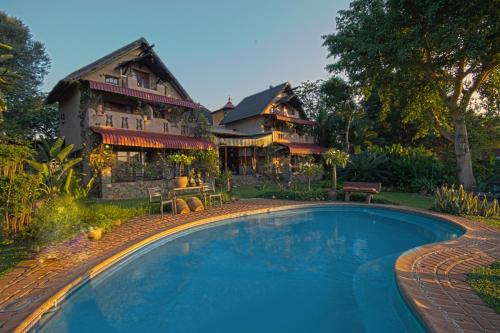 river house bush and safari lodge
