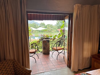 river house bush and safari lodge