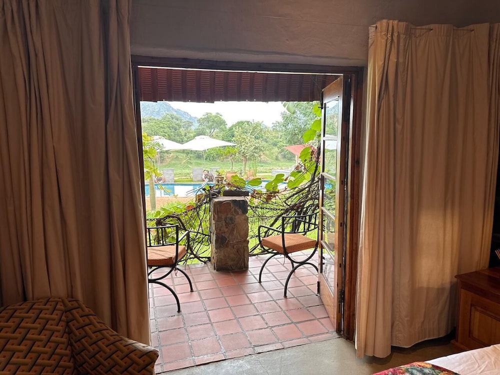 river house bush and safari lodge
