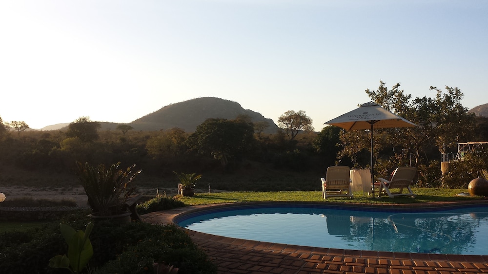 river house bush and safari lodge