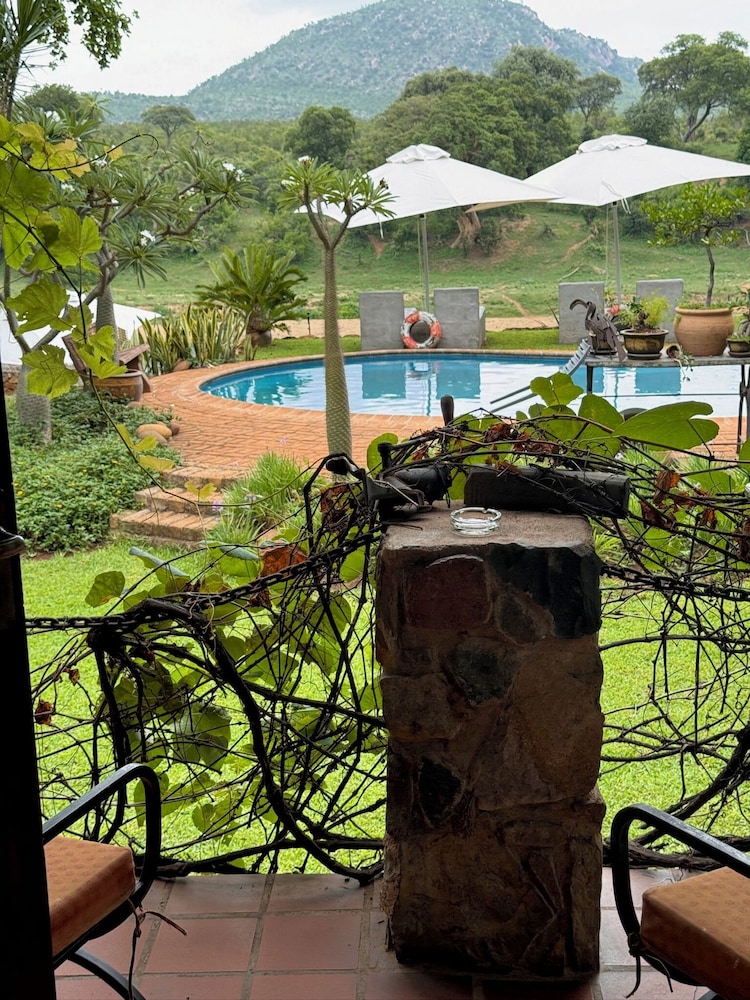 river house bush and safari lodge