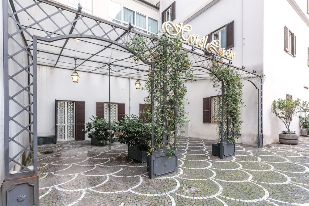 raeli hotel lazio