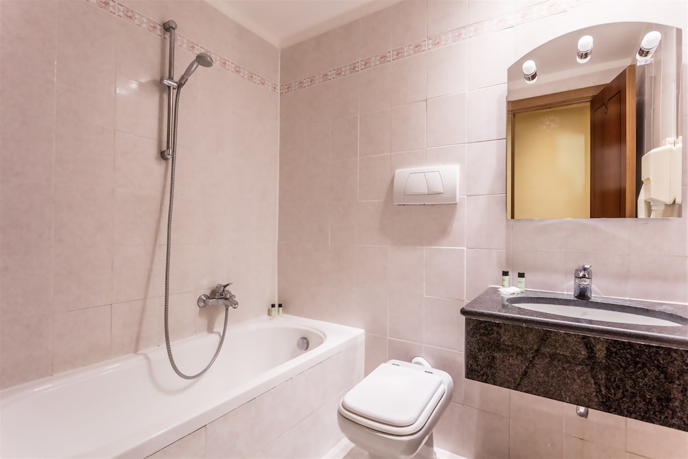 raeli hotel lazio
