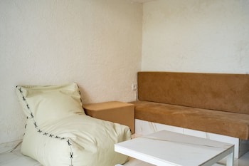 anny guesthouse by ecommerceloka