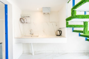 anny guesthouse by ecommerceloka