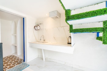 anny guesthouse by ecommerceloka