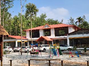 Ecstasy Resort,Hirekolale Village, Dharguni, Post, Kabbinahalli, Karnataka 577101,3 star