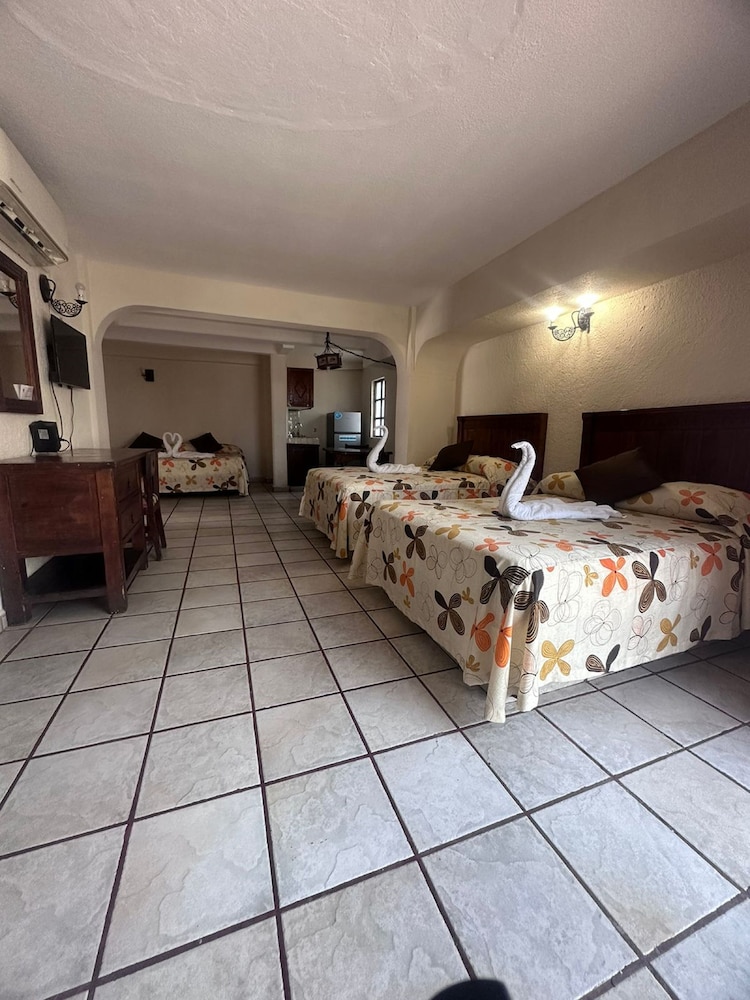 hotel hacienda maria eugenia acapulco