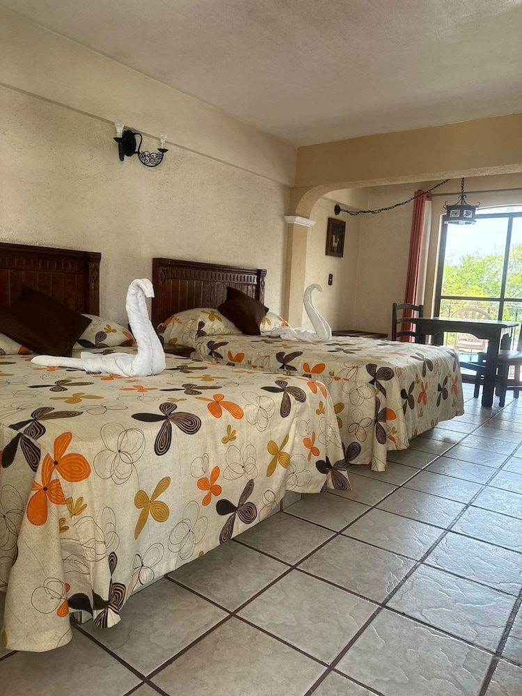 hotel hacienda maria eugenia acapulco