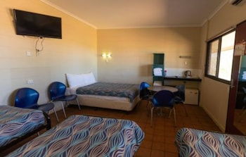 Discovery Resorts - Kings Canyon,Hermannsburg>>Alice Springs,3.5 star
