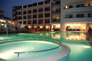 albatros spa and resort hotel