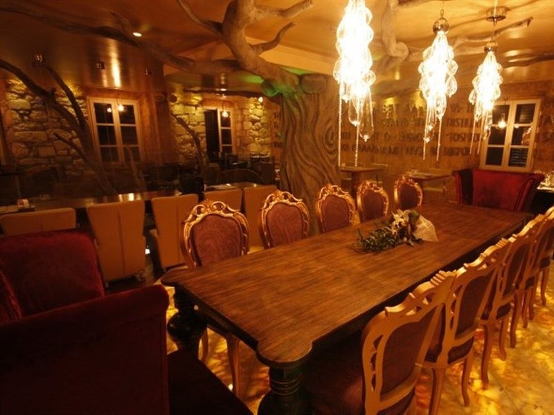 boutique hotel astoria kotor