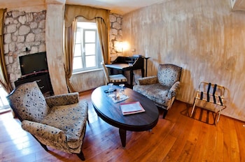 boutique hotel astoria kotor