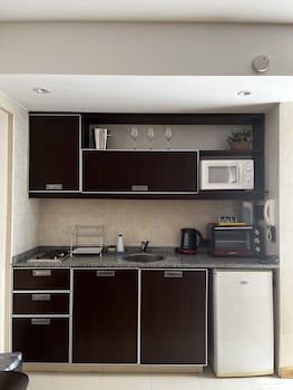 ayres recoleta uriburu