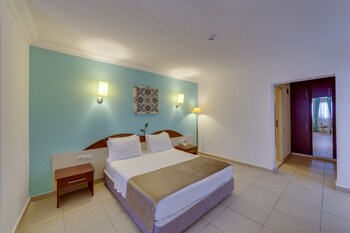 yelken mandalinci spa and wellness hotel all inclusive