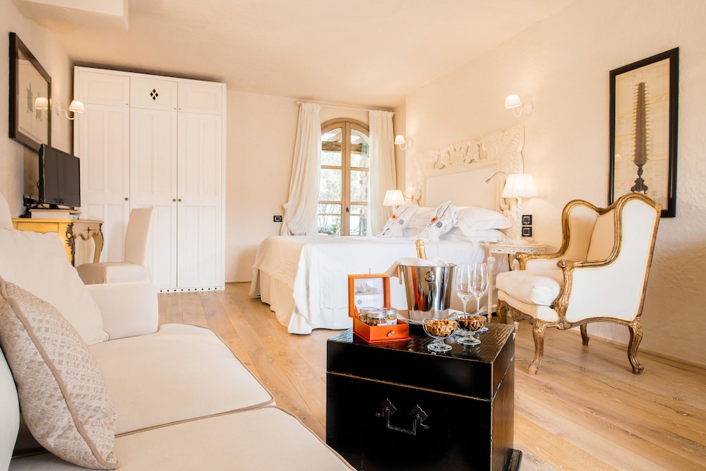 la villa del re adults only