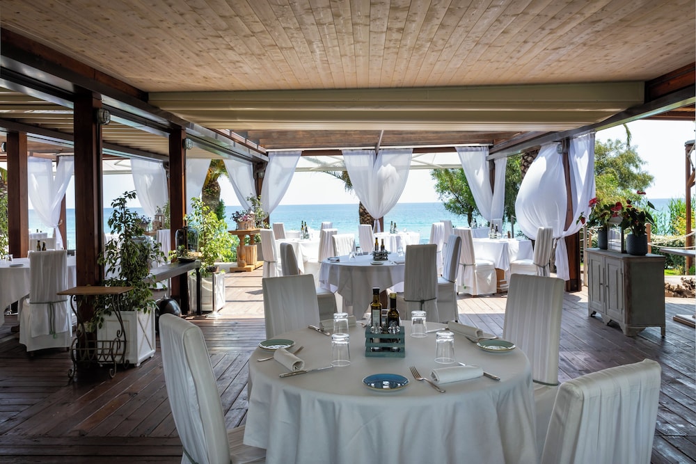 la villa del re adults only