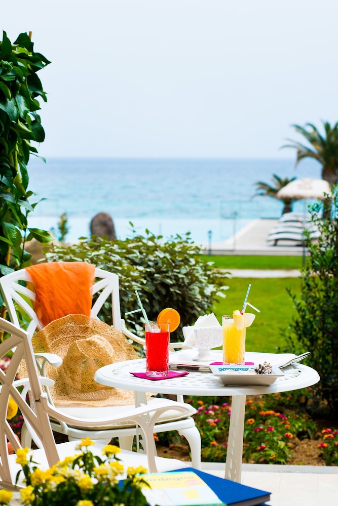 la villa del re adults only