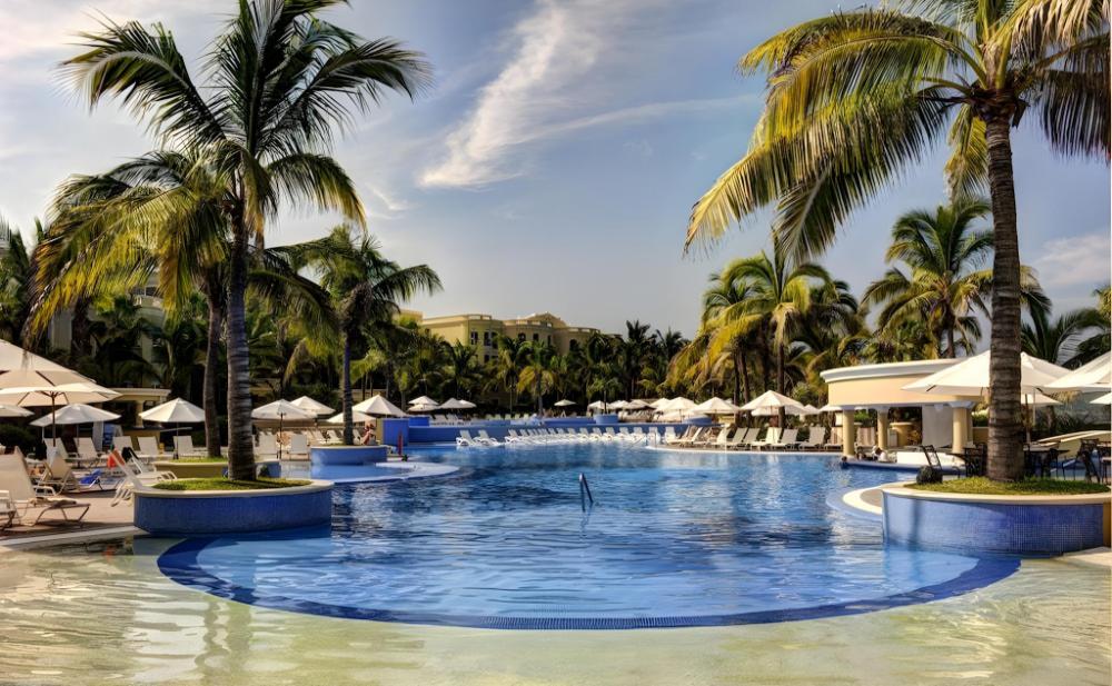 pueblo bonito emerald bay resort and spa all inclusive
