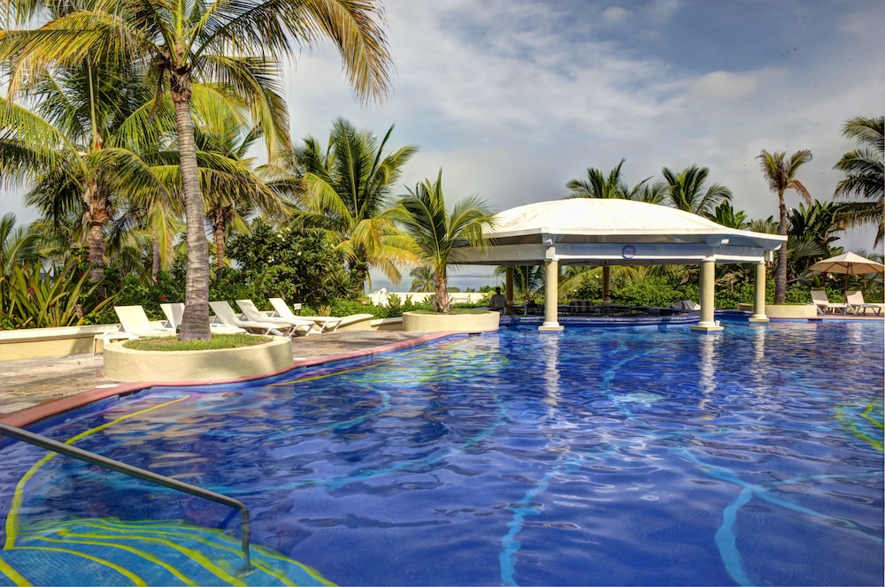 pueblo bonito emerald bay resort and spa all inclusive