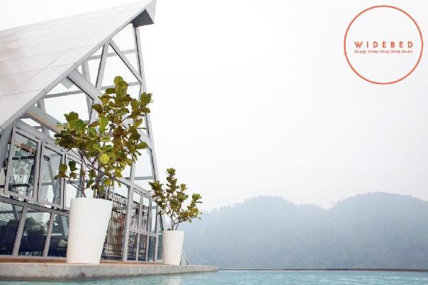 windmill upon hills genting by widebed