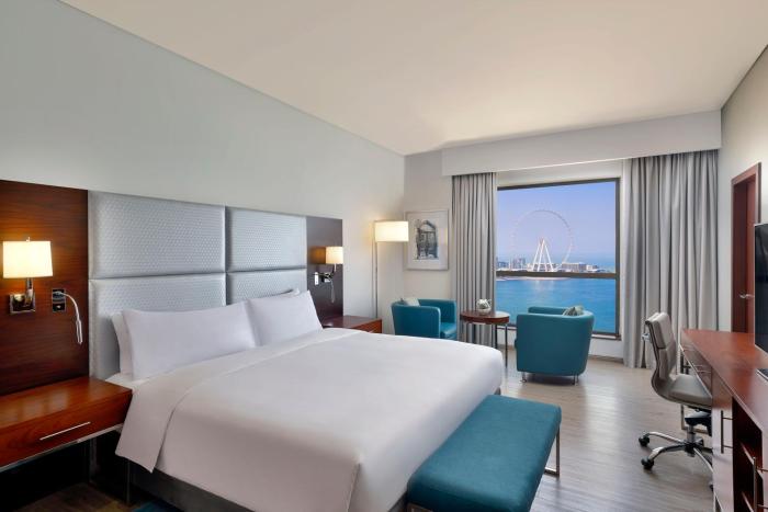 hilton dubai the walk