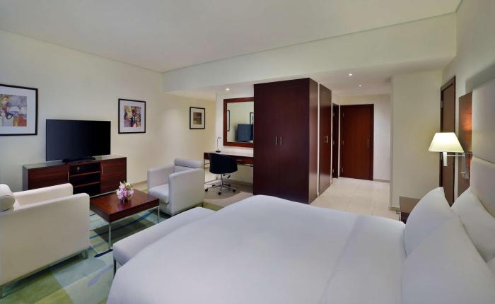 hilton dubai the walk