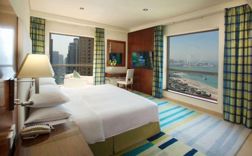 hilton dubai the walk