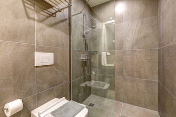 white olive elite hotel laganas