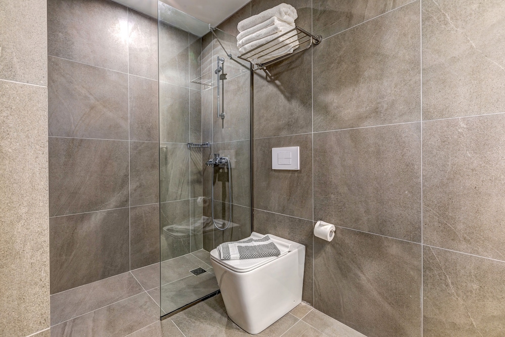 white olive elite hotel laganas