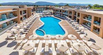 white olive elite hotel laganas