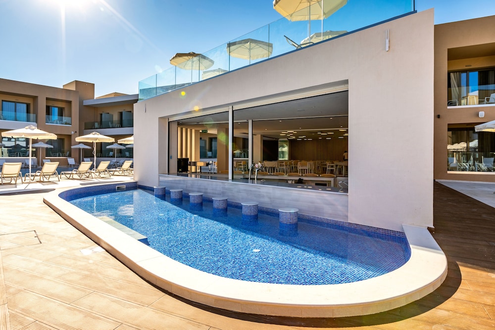 white olive elite hotel laganas