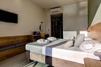 white olive elite hotel laganas