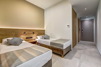 white olive elite hotel laganas