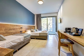 white olive elite hotel laganas