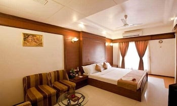 hotel summit