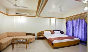 hotel summit