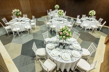 the fives downtown hotel curio collection by hilton