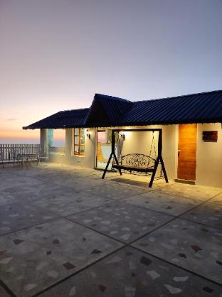 hotel spring wood