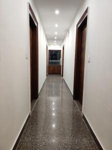 hotel spring wood