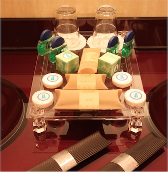 augusta lucilla palace