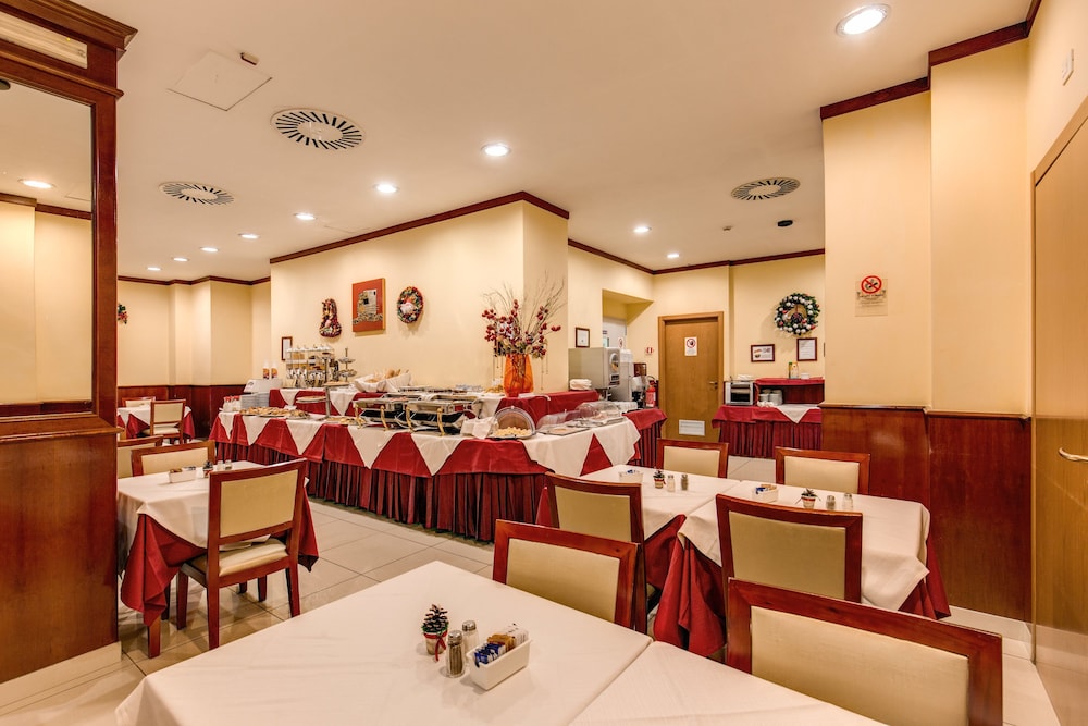 augusta lucilla palace