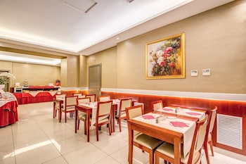 augusta lucilla palace