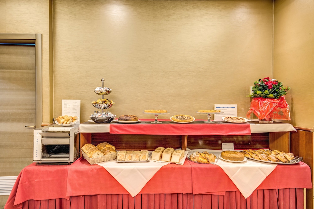 augusta lucilla palace