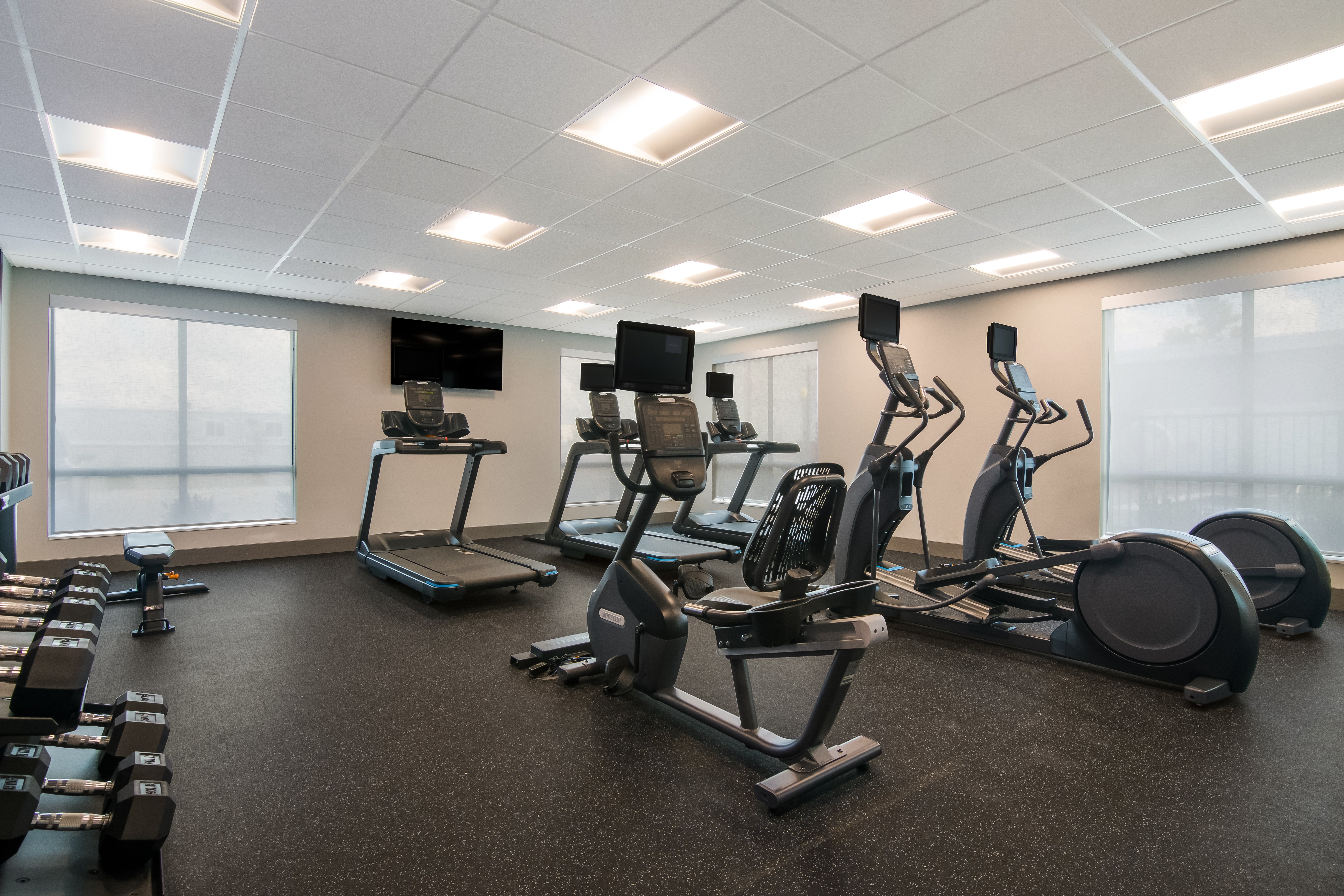 holiday inn express and suites springdale fayetteville area an ihg hotel