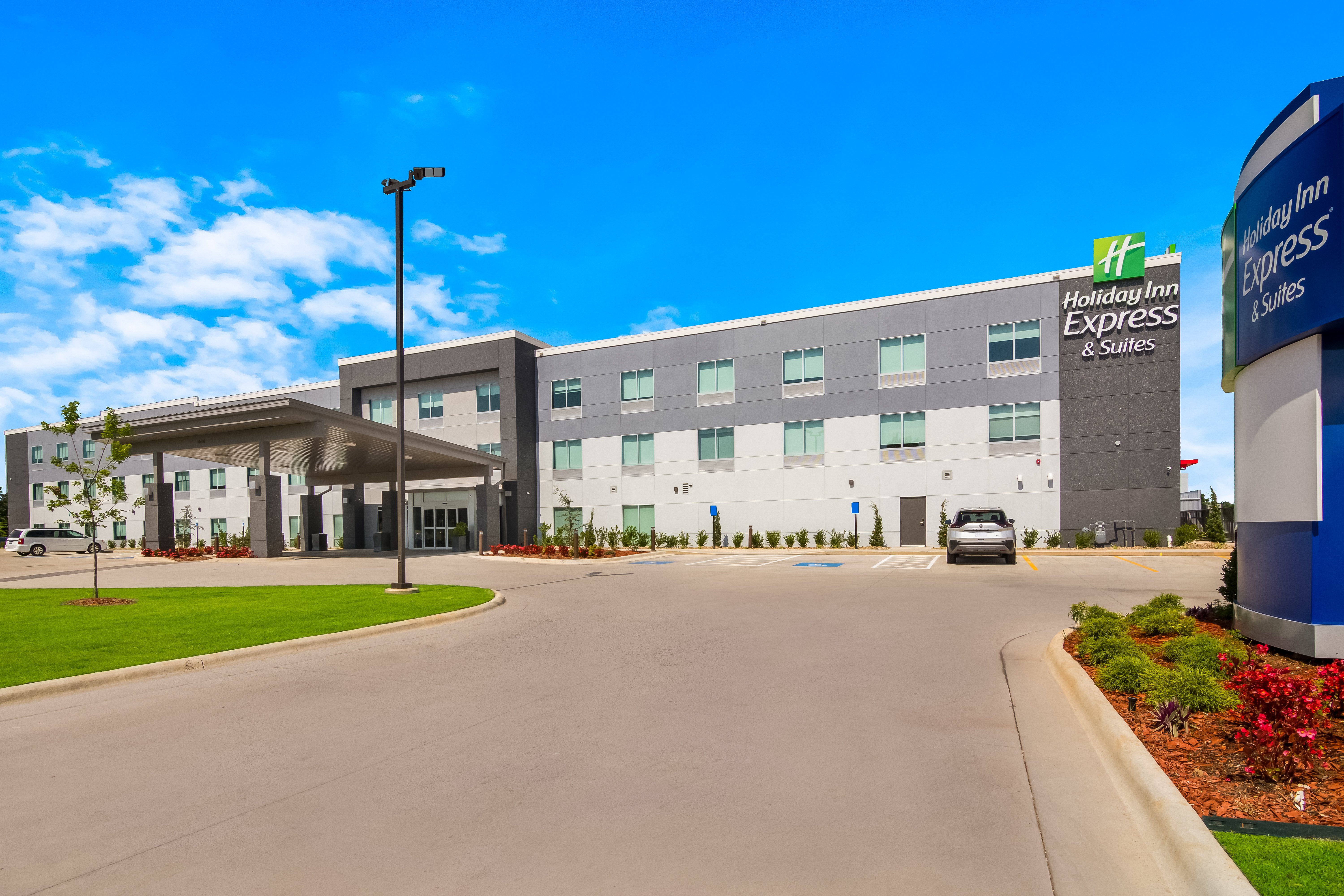 holiday inn express and suites springdale fayetteville area an ihg hotel