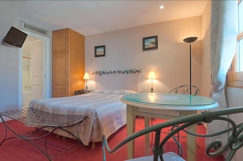 hotel les rives de notre dame